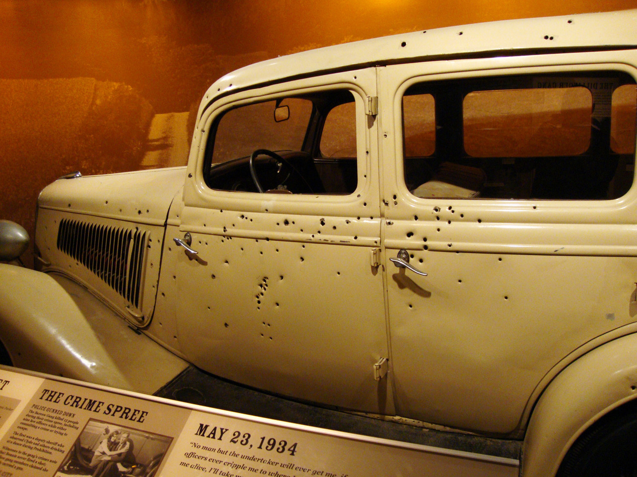 Rozstřílené auto, ve kterém zemřeli Bonnie a Clyde, je dodnes v muzeu