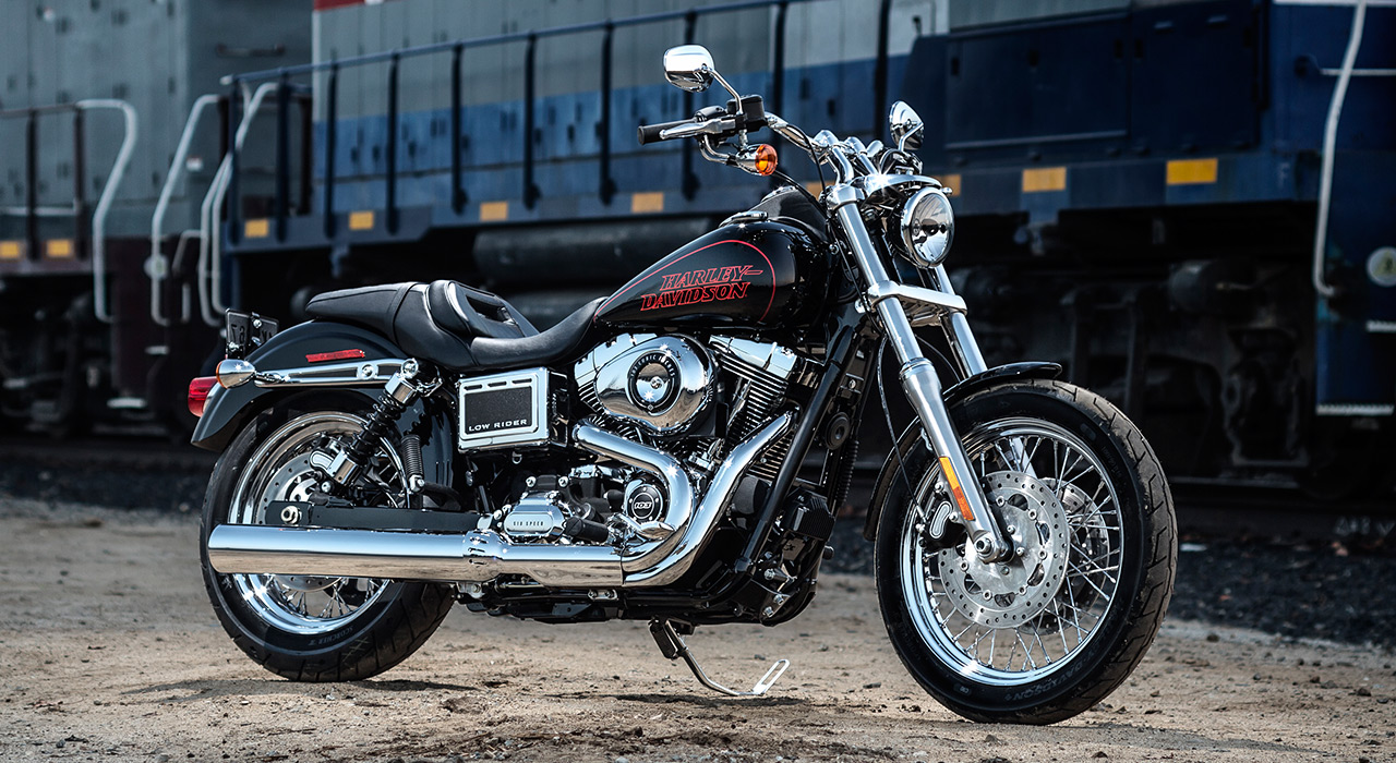 HD Wide Glide Low Rider - Amerika se vším všudy