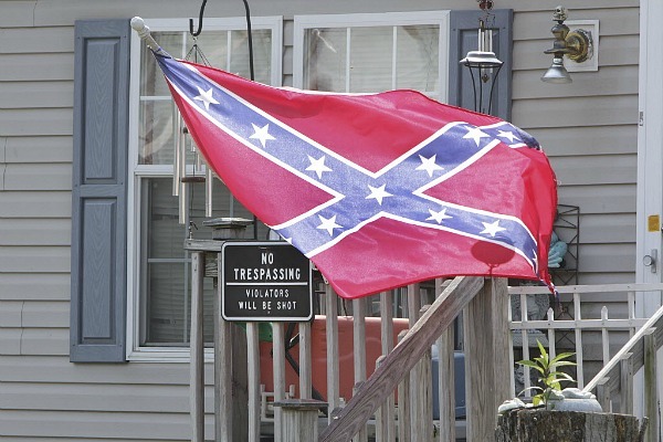 Obyčejní Američané na jihu USA jsou na jeden ze svých symbolů stále hrdí
