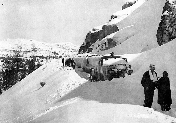 30 stranded streamliner